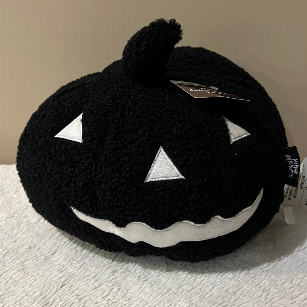 3 Halloween Fall White Black Sherpa Plush Pumpkin Bat Pillow - Picture 7 of 7